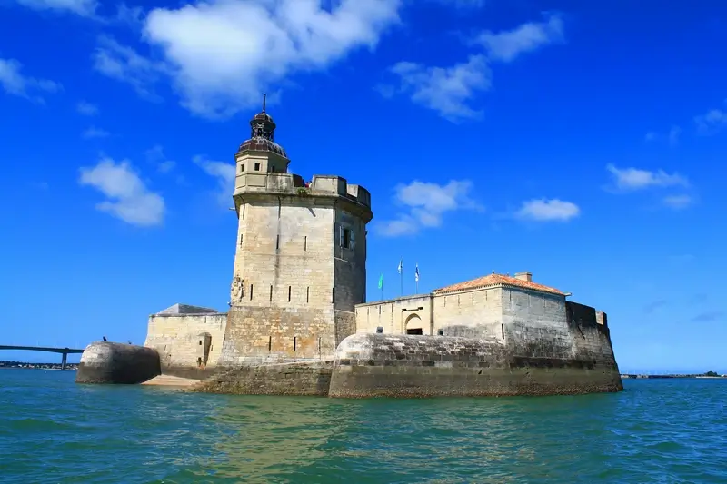 Fort Louvois Wahrzeichen der Villa Louvois Ferienhaus mit Pool für 2 bis 4 Personen Fouras Charente maritime