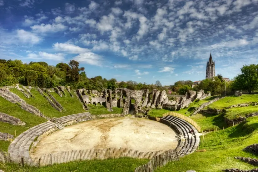 Holidays in Saintes, the time machine, another great holiday trip from Fouras